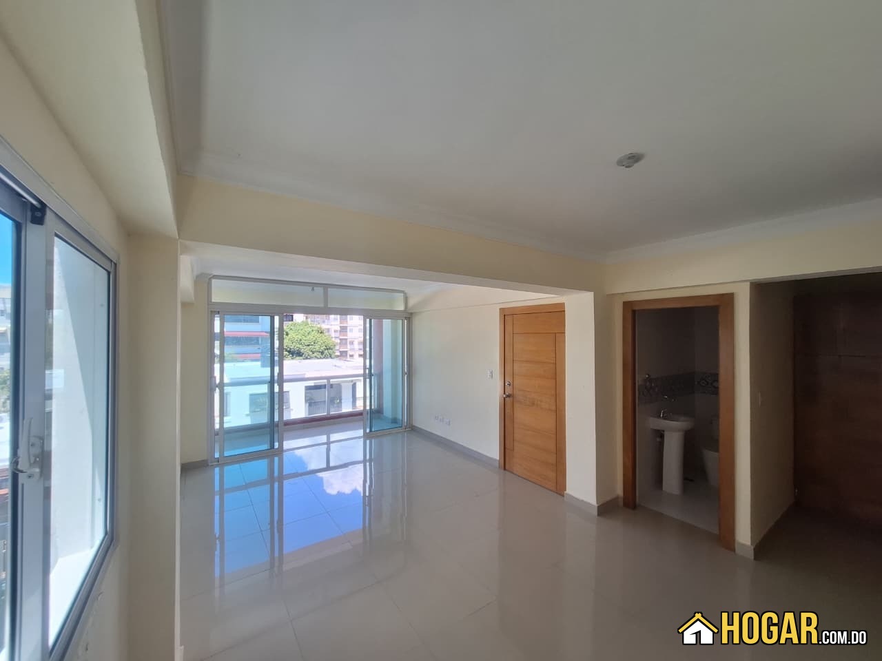 Apartamento en alquiler de 3 hab. en Mirador Sur, Distrito Nacional