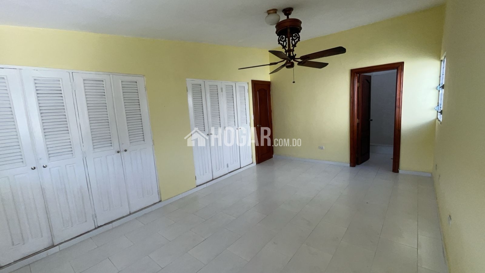 Casa en alquiler de 4 hab. en Los Prados, Distrito Nacional