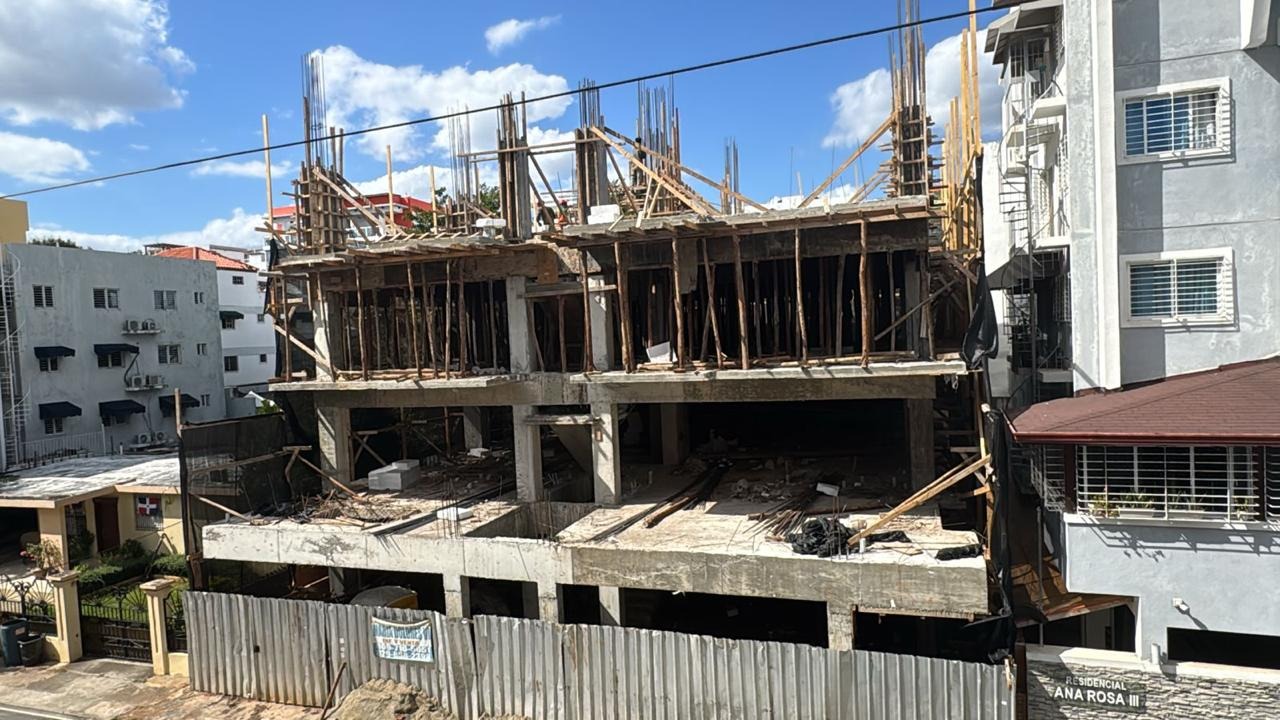 Apartamento en venta en Jardines del Sur, Distrito Nacional