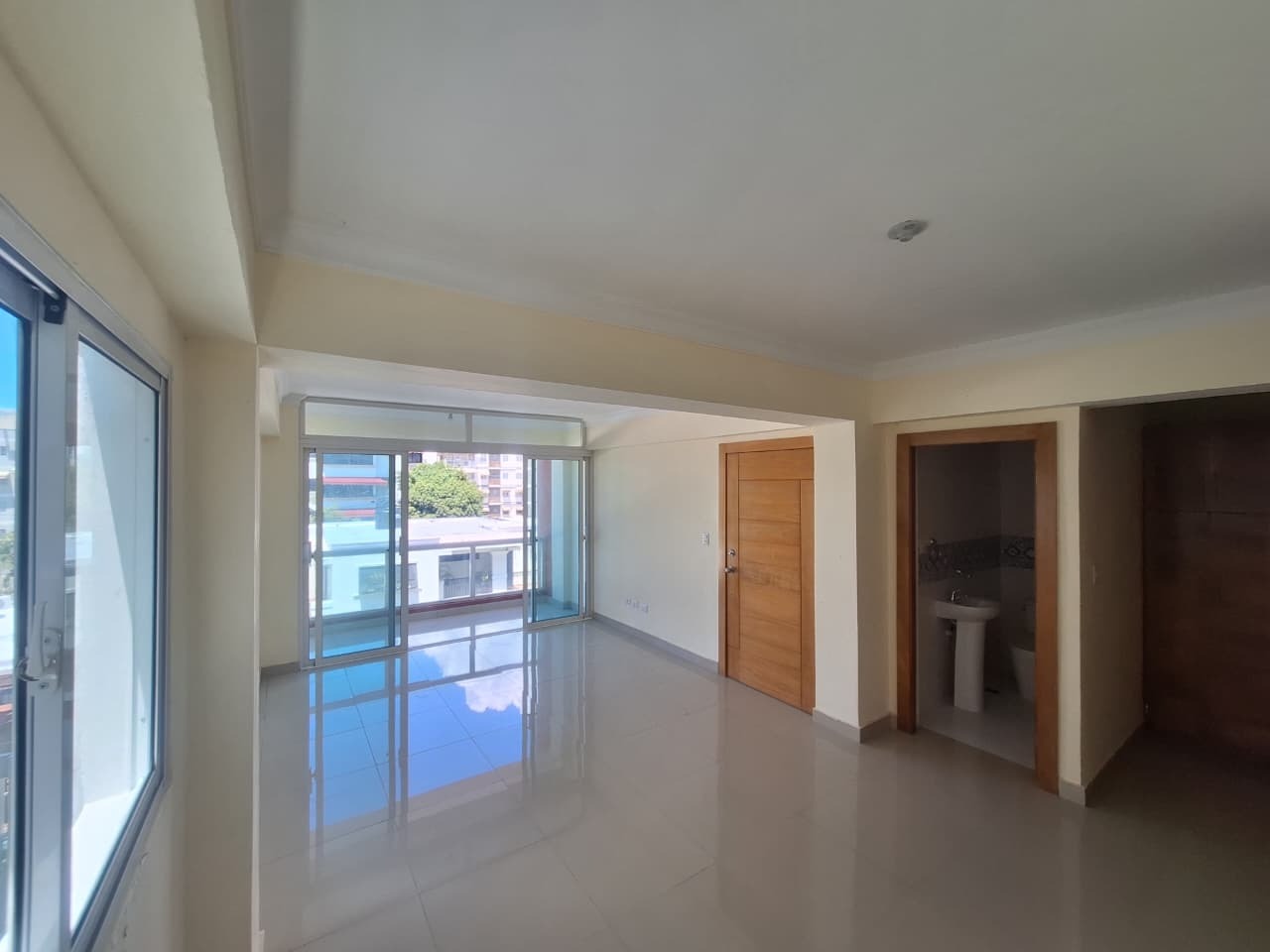 Apartamento en alquiler de 3 hab. en Mirador Sur, Distrito Nacional