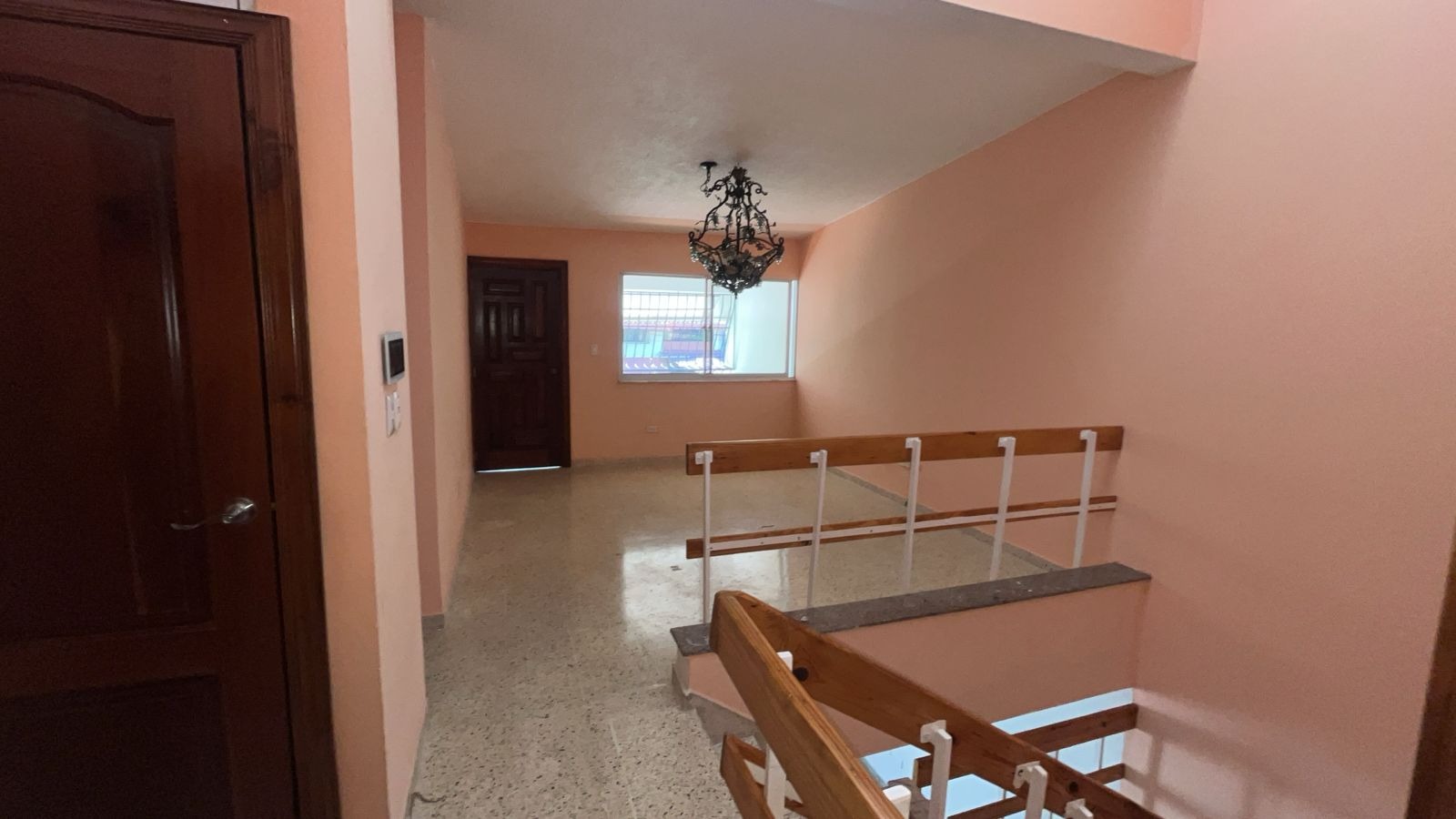 Casa en alquiler de 4 hab. en Los Prados, Distrito Nacional